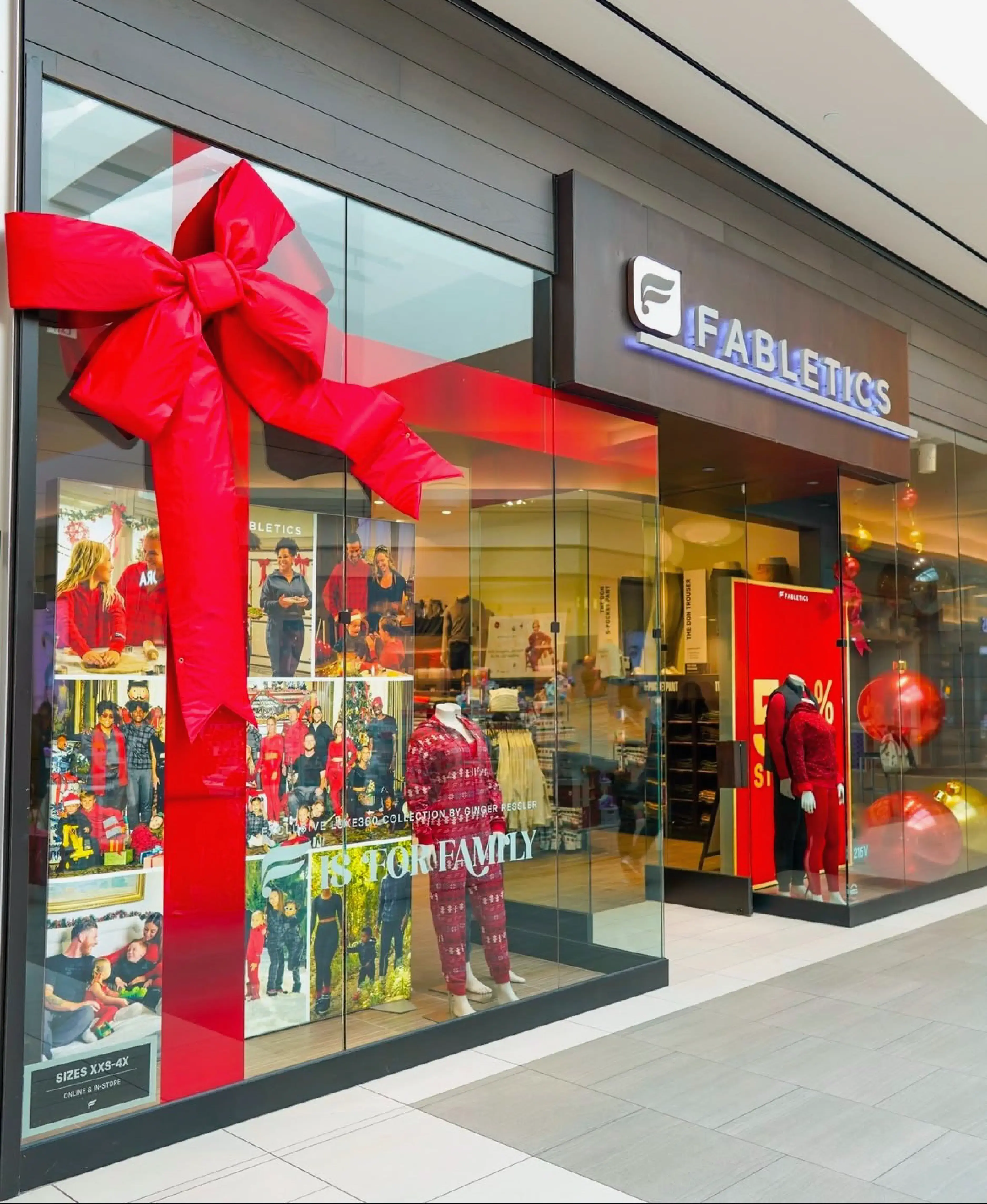 Fabletics Holiday Display