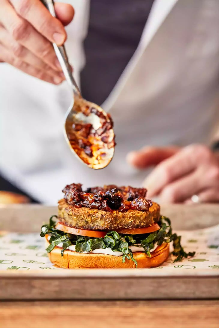 KFStudio_ShakeShack_Pinky_0_Full-Rights