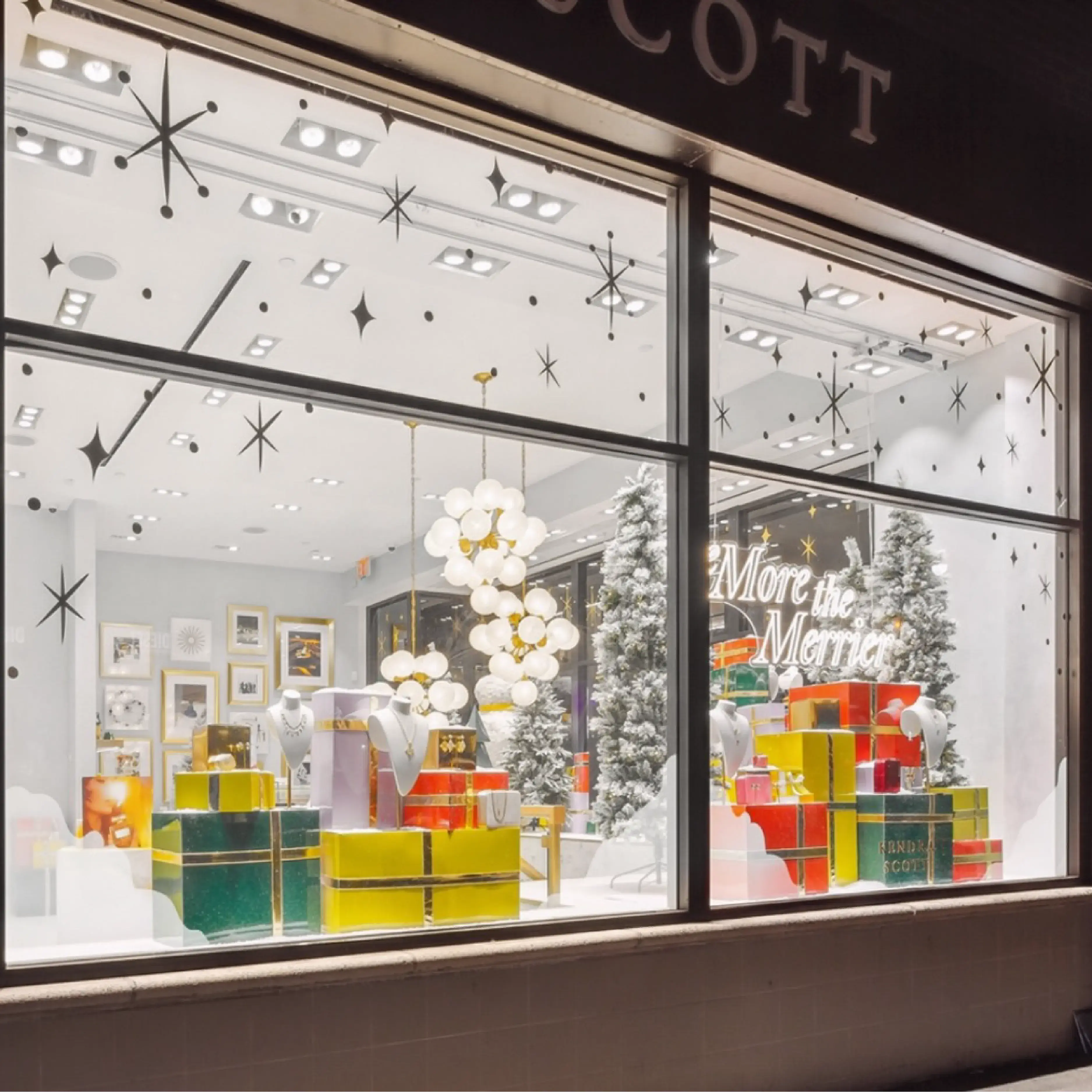 Kendra Scott Holiday Window Display